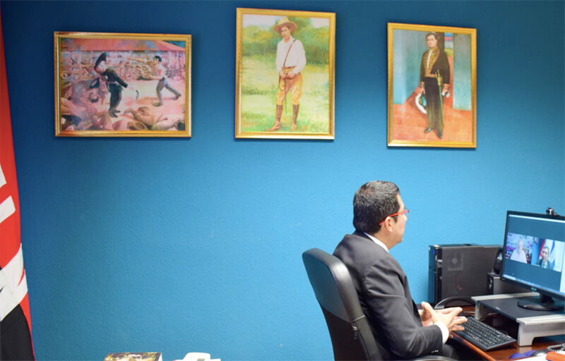 embajador-midence-nicaragua-en-encuentro-con-escritor-espanol